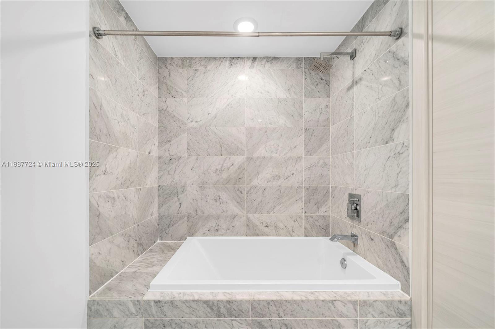 801 S Miami Ave Unit: 3809