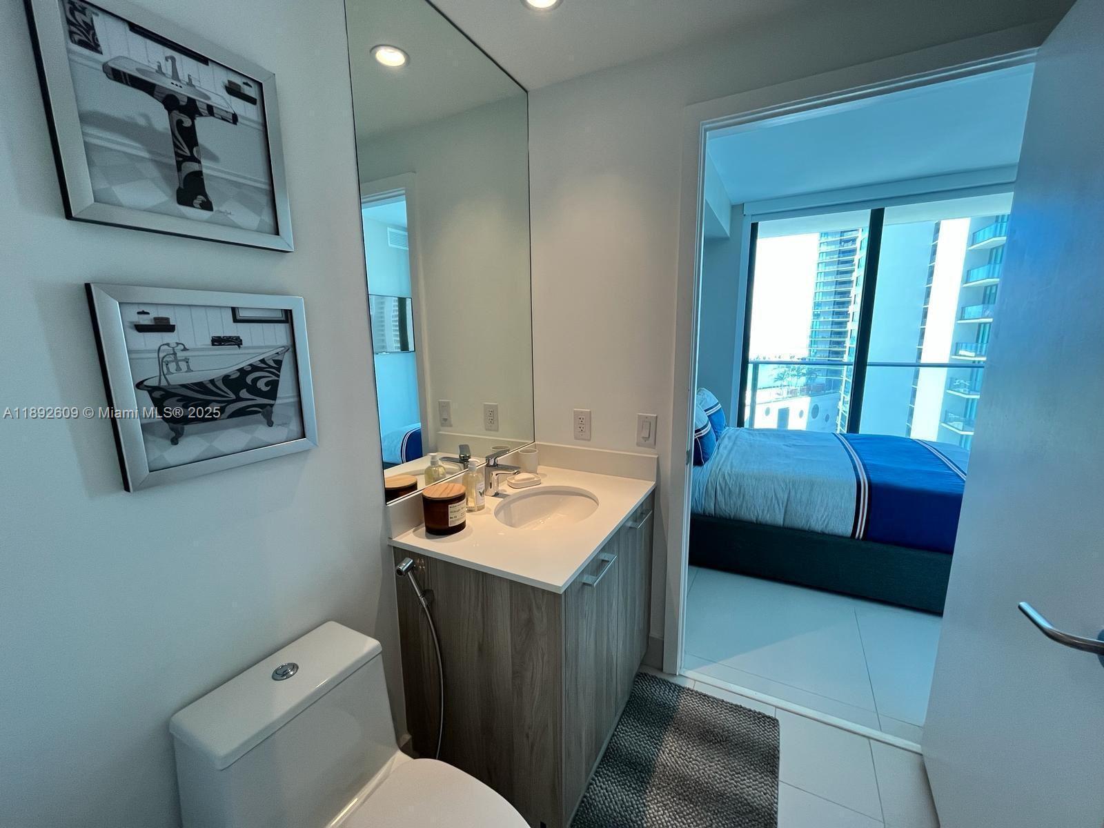 501 NE 31st St # 1206