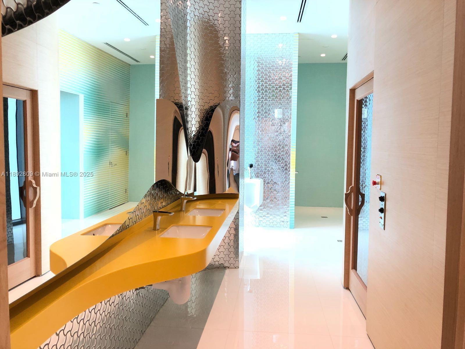 501 NE 31st St # 1206