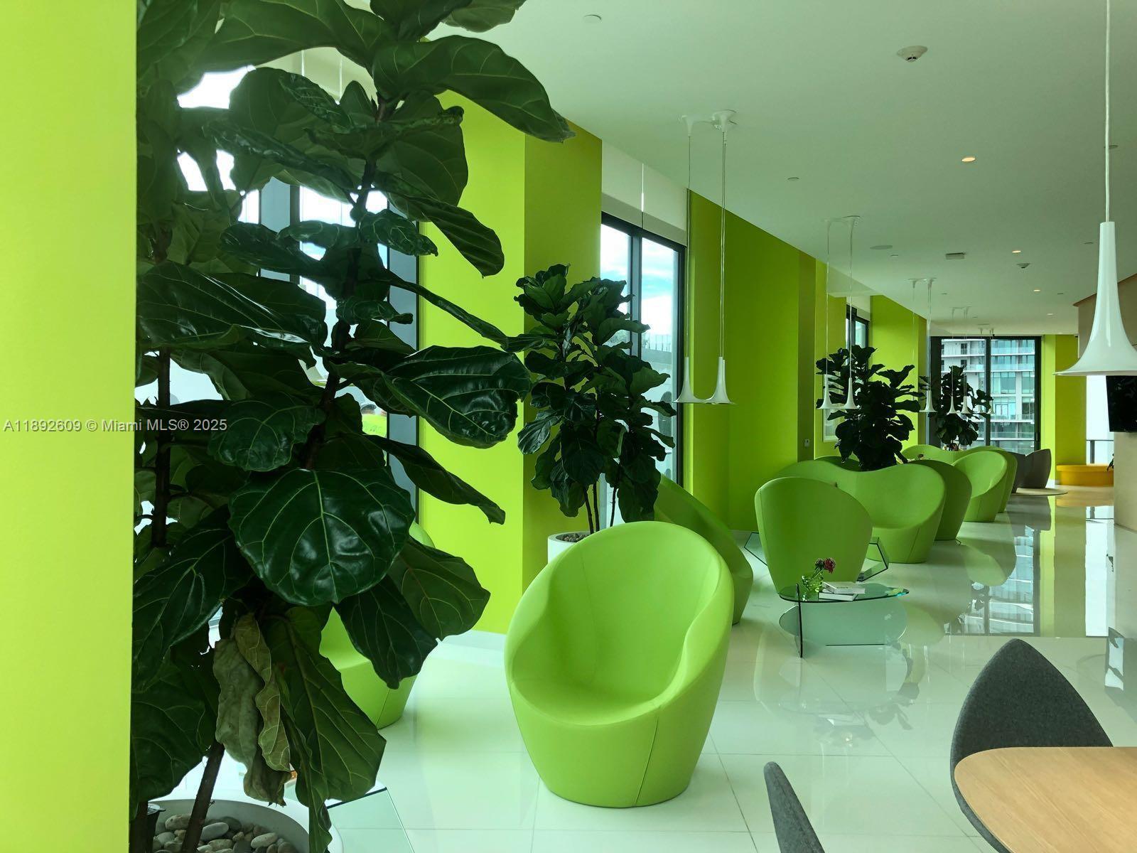 501 NE 31st St # 1206