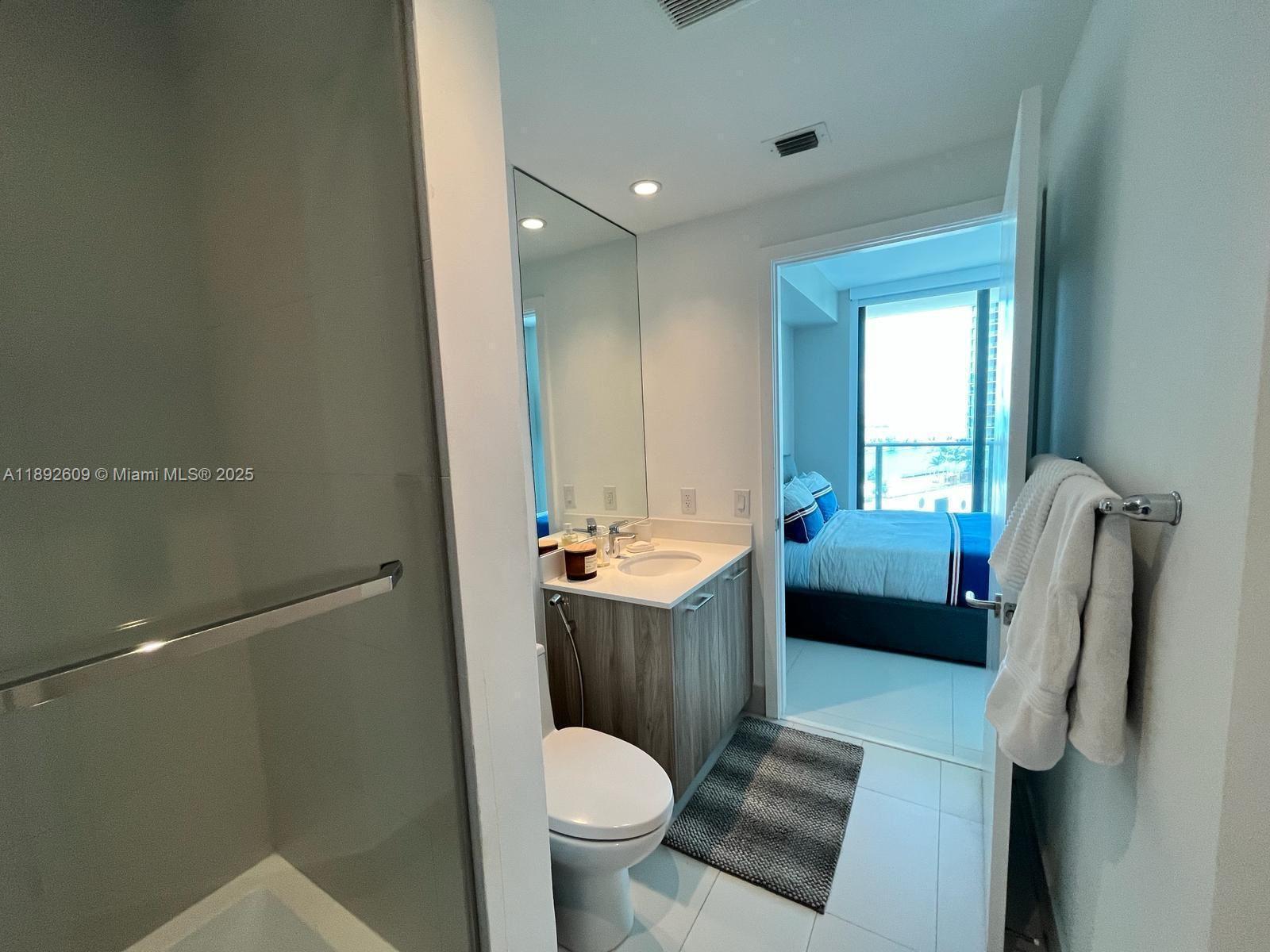 501 NE 31st St # 1206