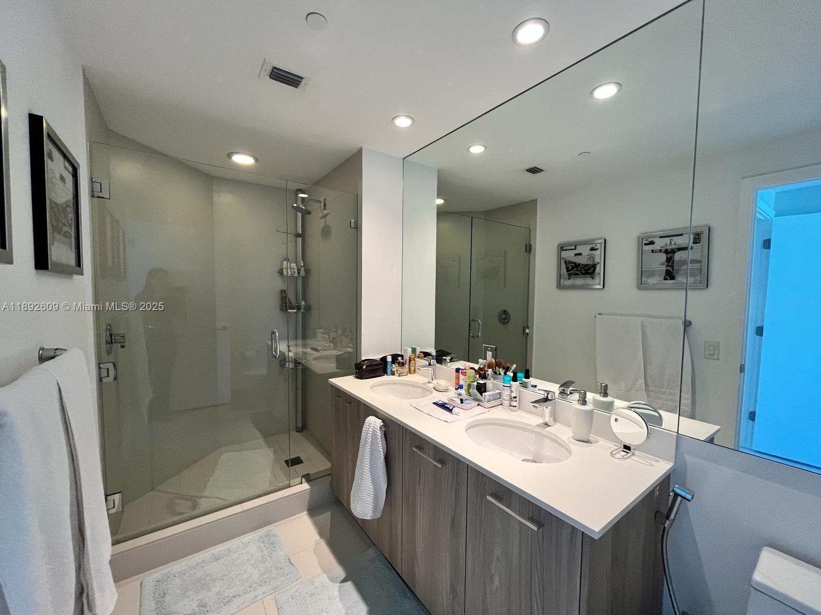 501 NE 31st St # 1206