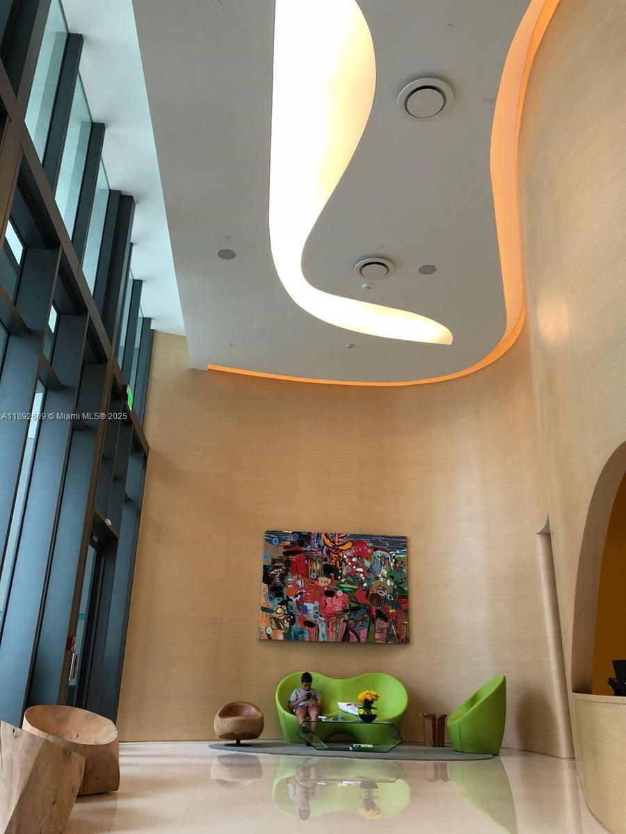 501 NE 31st St # 1206