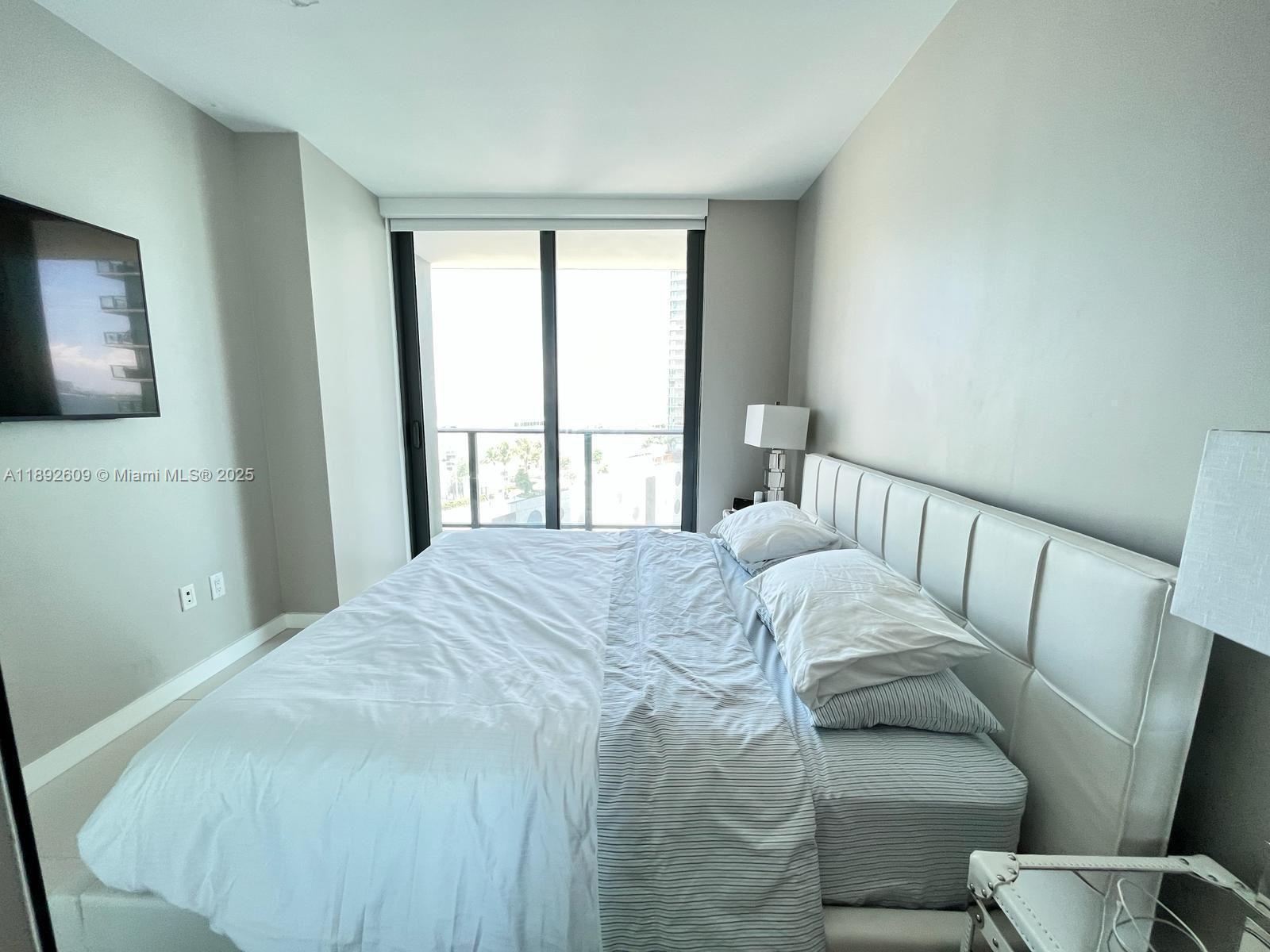 501 NE 31st St # 1206