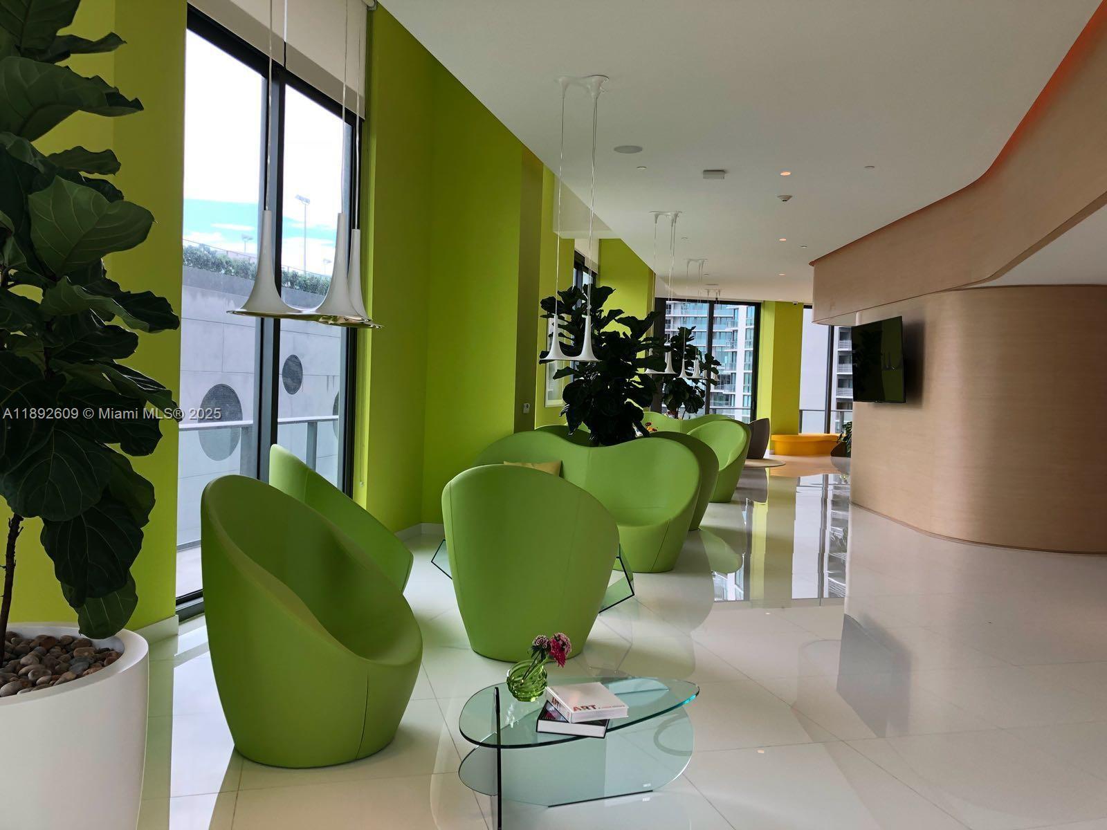 501 NE 31st St # 1206