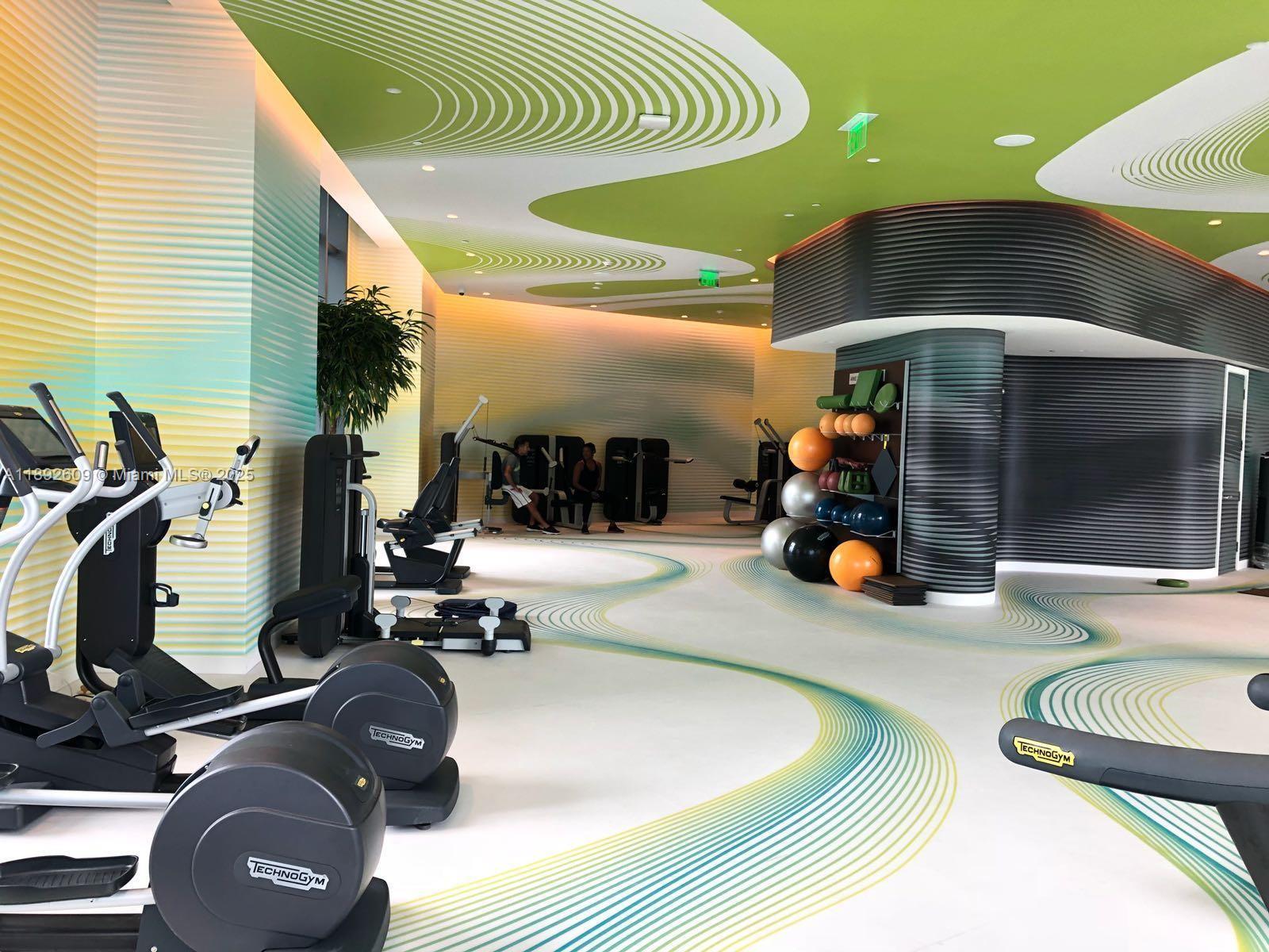 501 NE 31st St # 1206