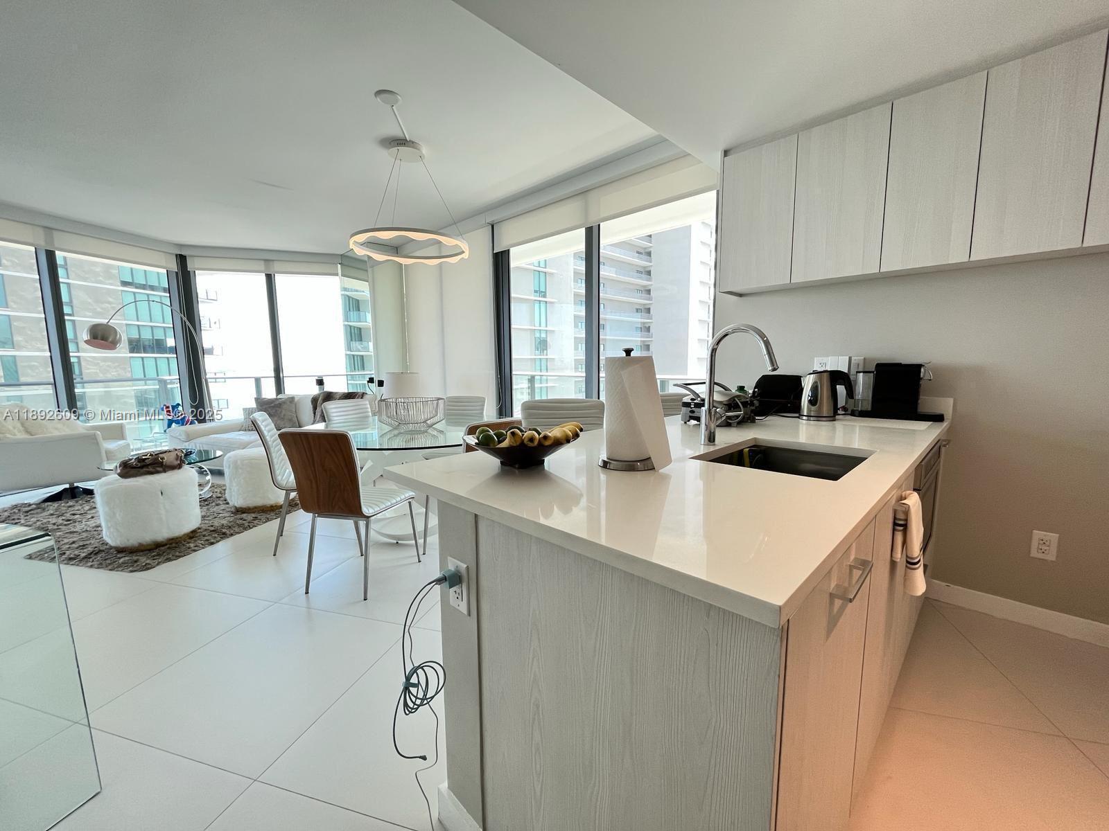 501 NE 31st St # 1206