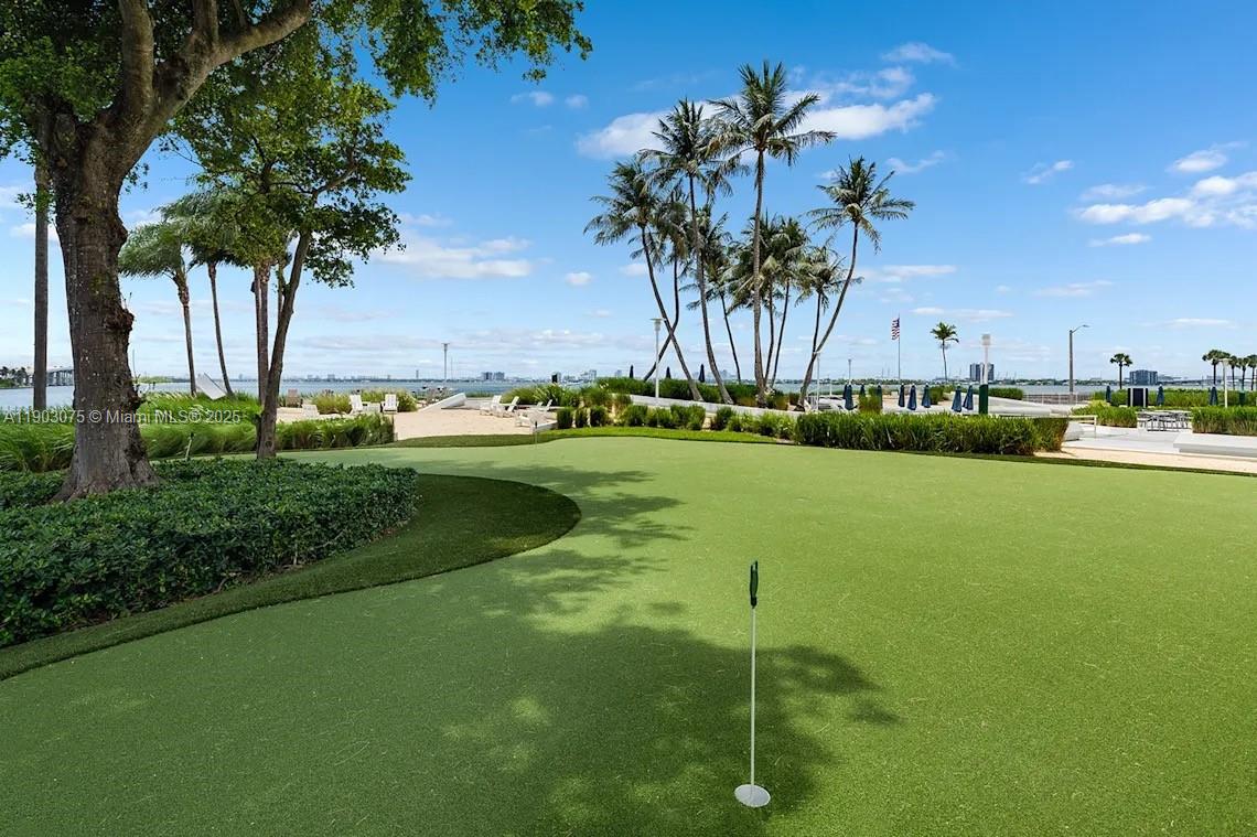 555 NE 34th St # 3, Miami Unit: PH-3