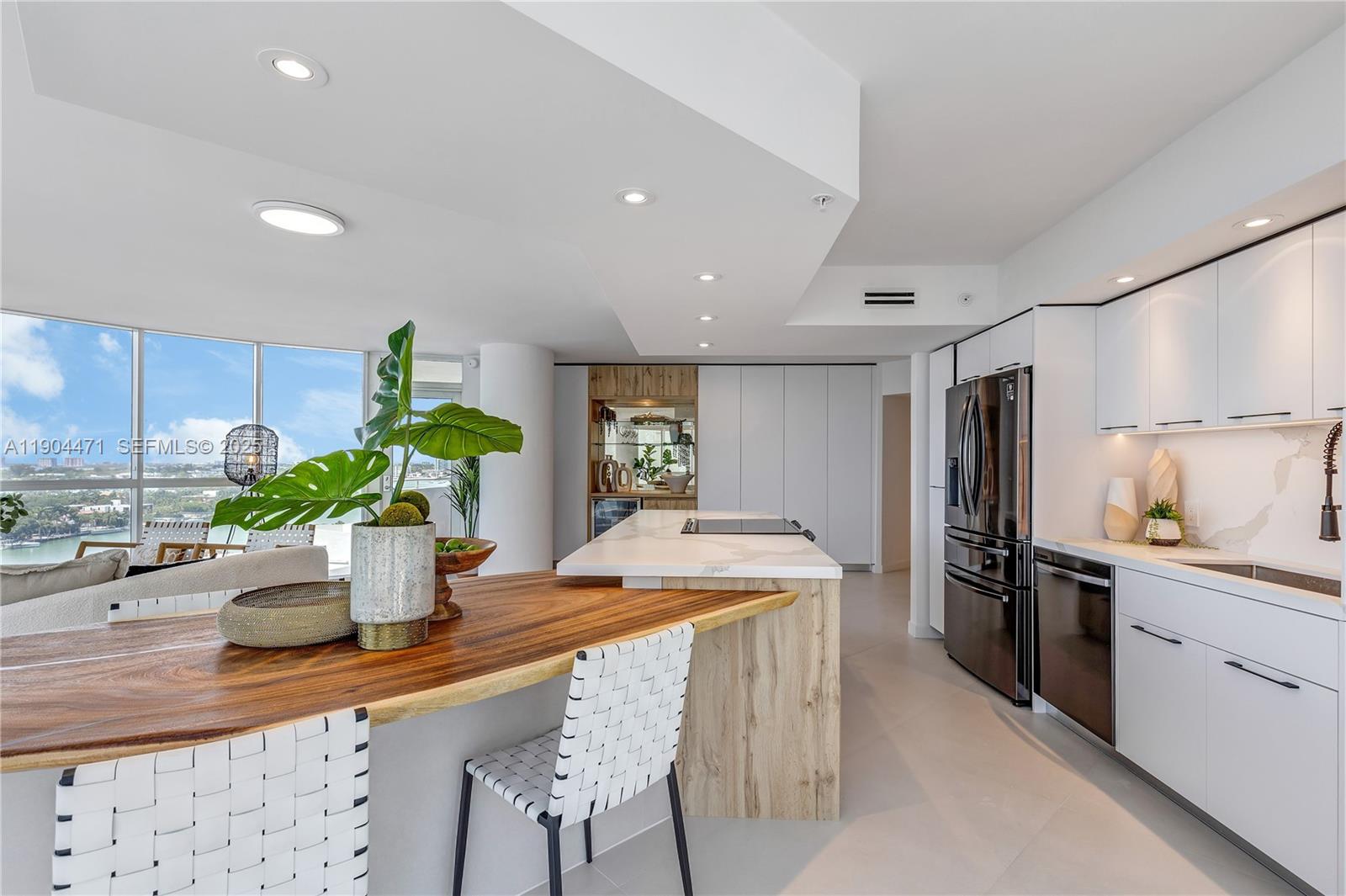 6301 Collins Ave # 1405