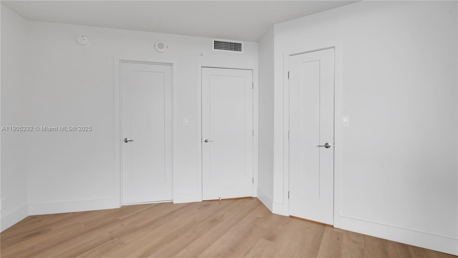 555 NE 34th St # 701