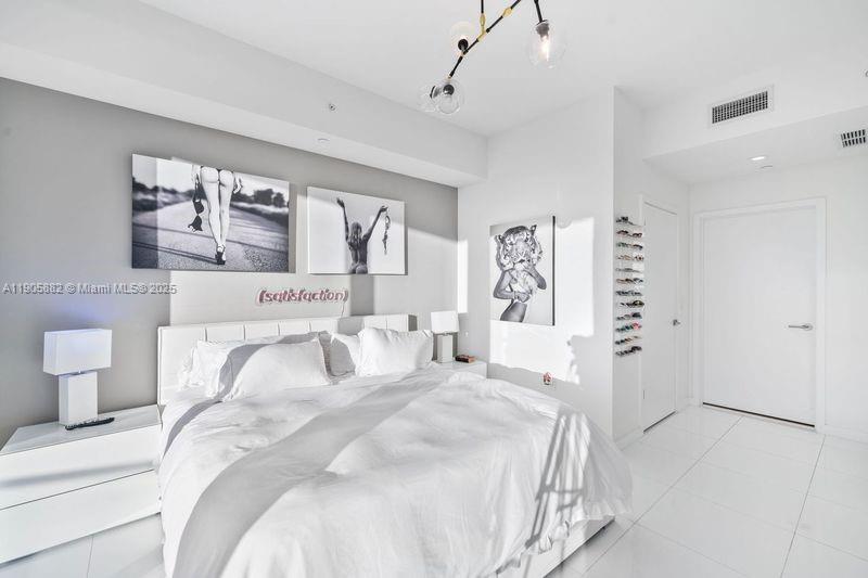 851 NE 1st Ave # 3910