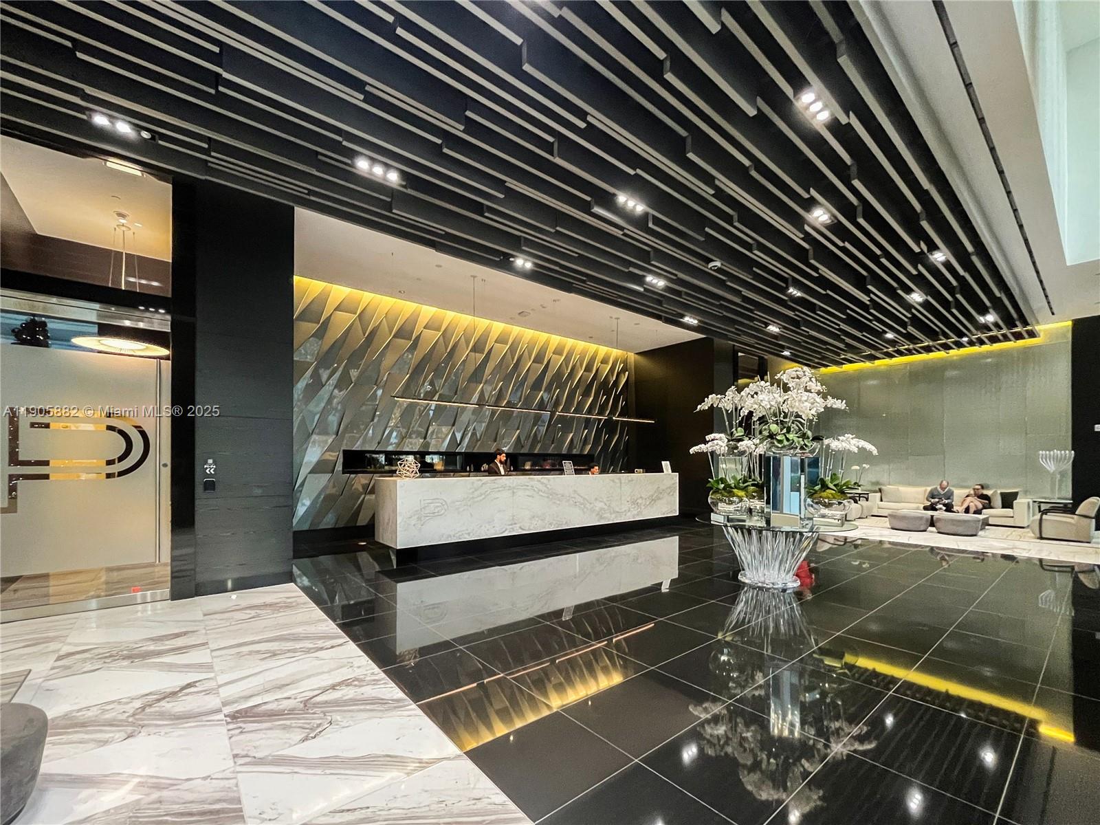 851 NE 1st Ave # 3910