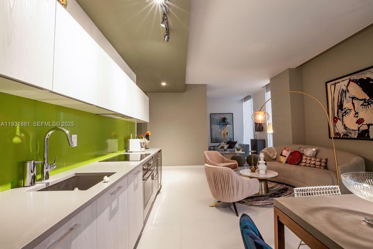 501 NE 31st St Unit: PH4405