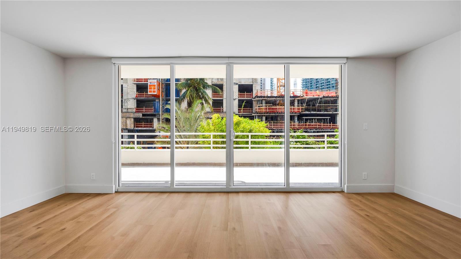 555 NE 34th St # 2107