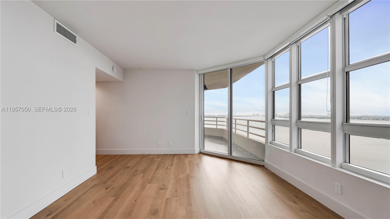 555 NE 34th St # 701