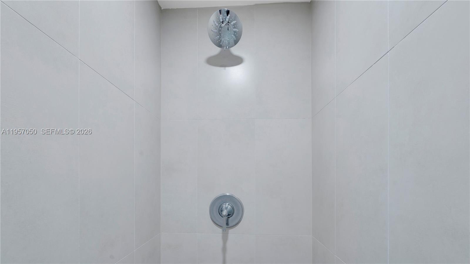 555 NE 34th St # 701