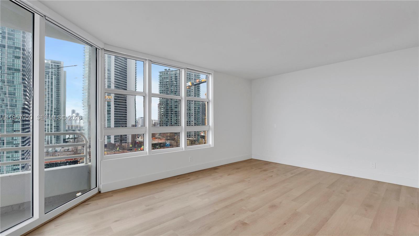 555 NE 34th St # 701