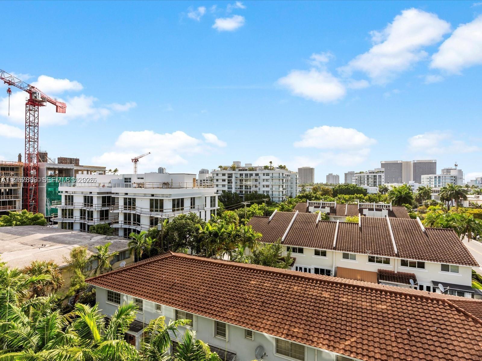 9901 W Bay Harbor Dr # 605