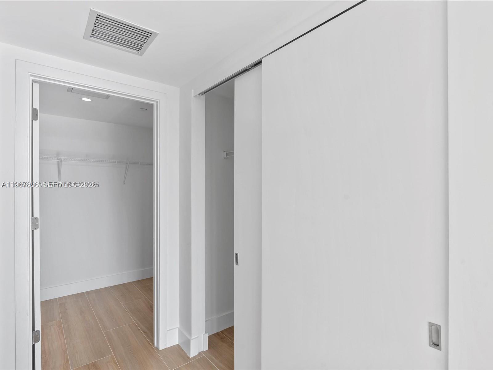 9901 W Bay Harbor Dr # 605