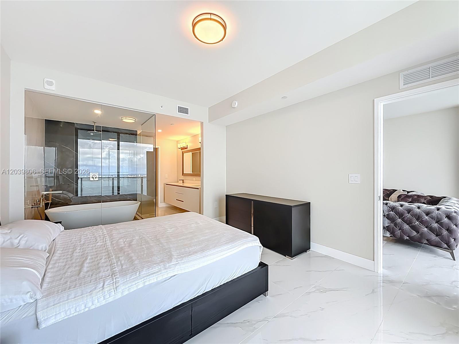 700 NE 24th Street # 4904