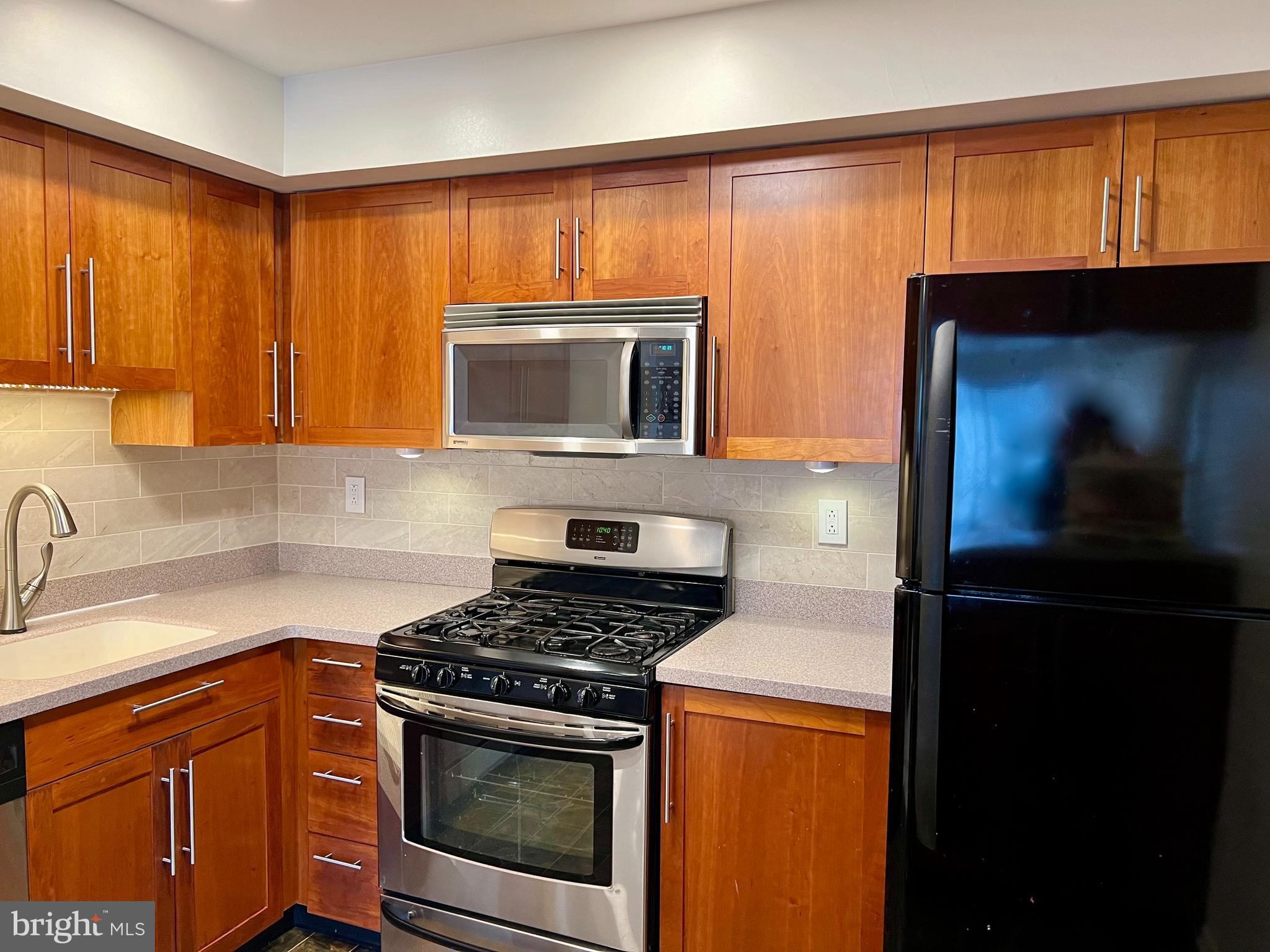 111 Worlidge COURT Unit: 12