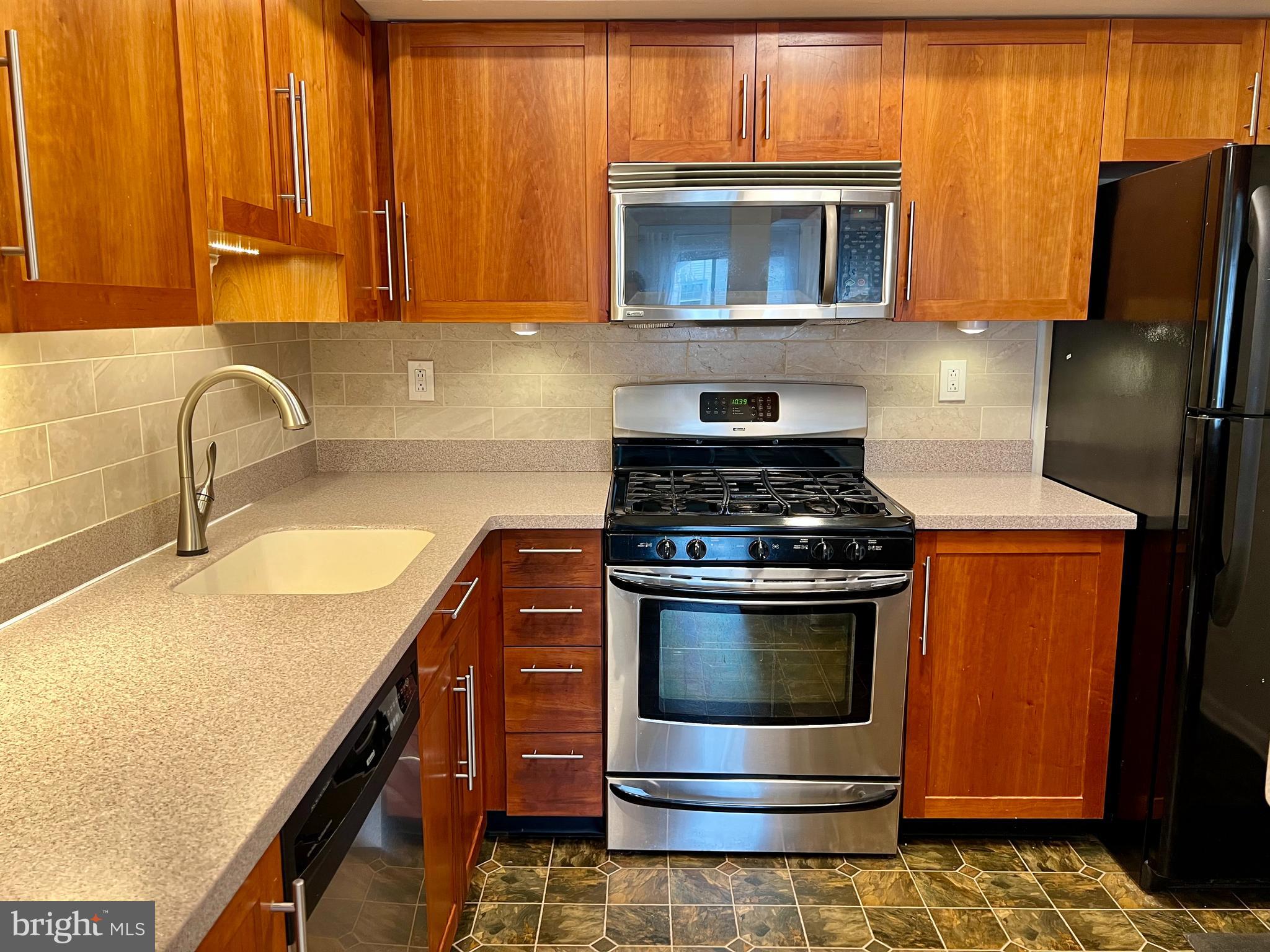 111 Worlidge COURT Unit: 12