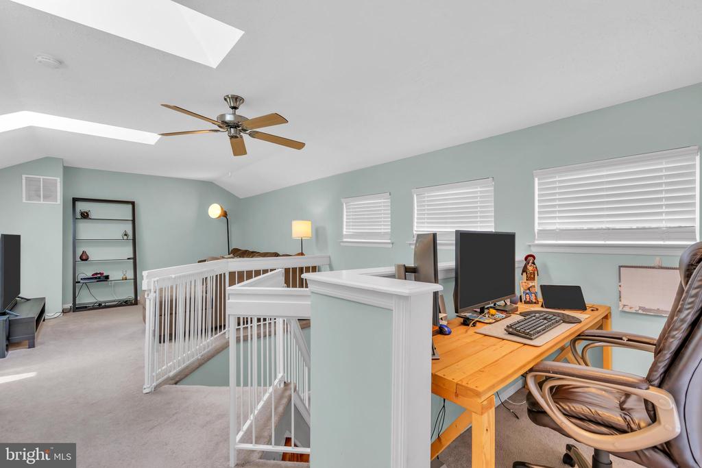 17 Haymarket Ct