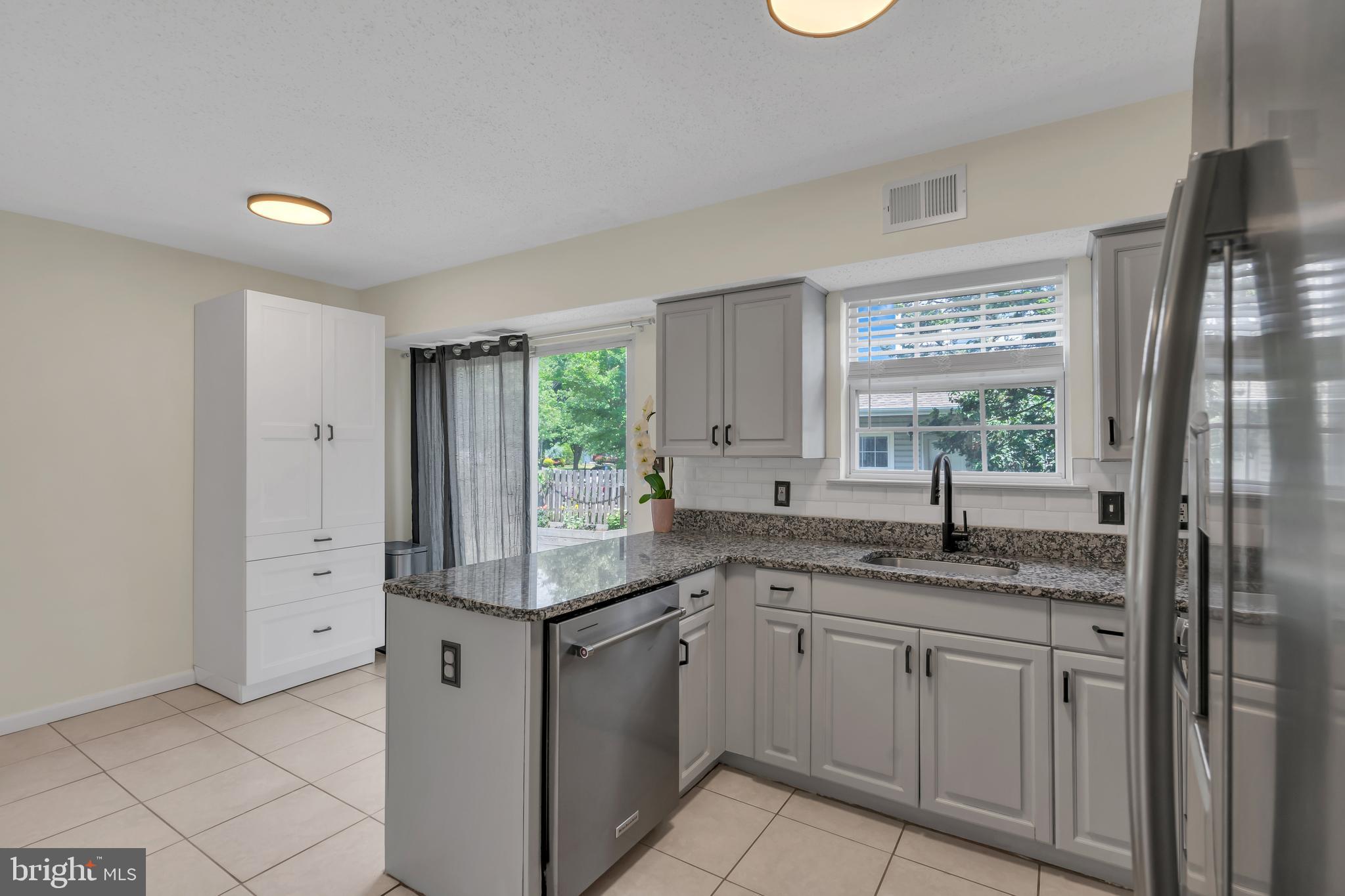 17 Haymarket Ct