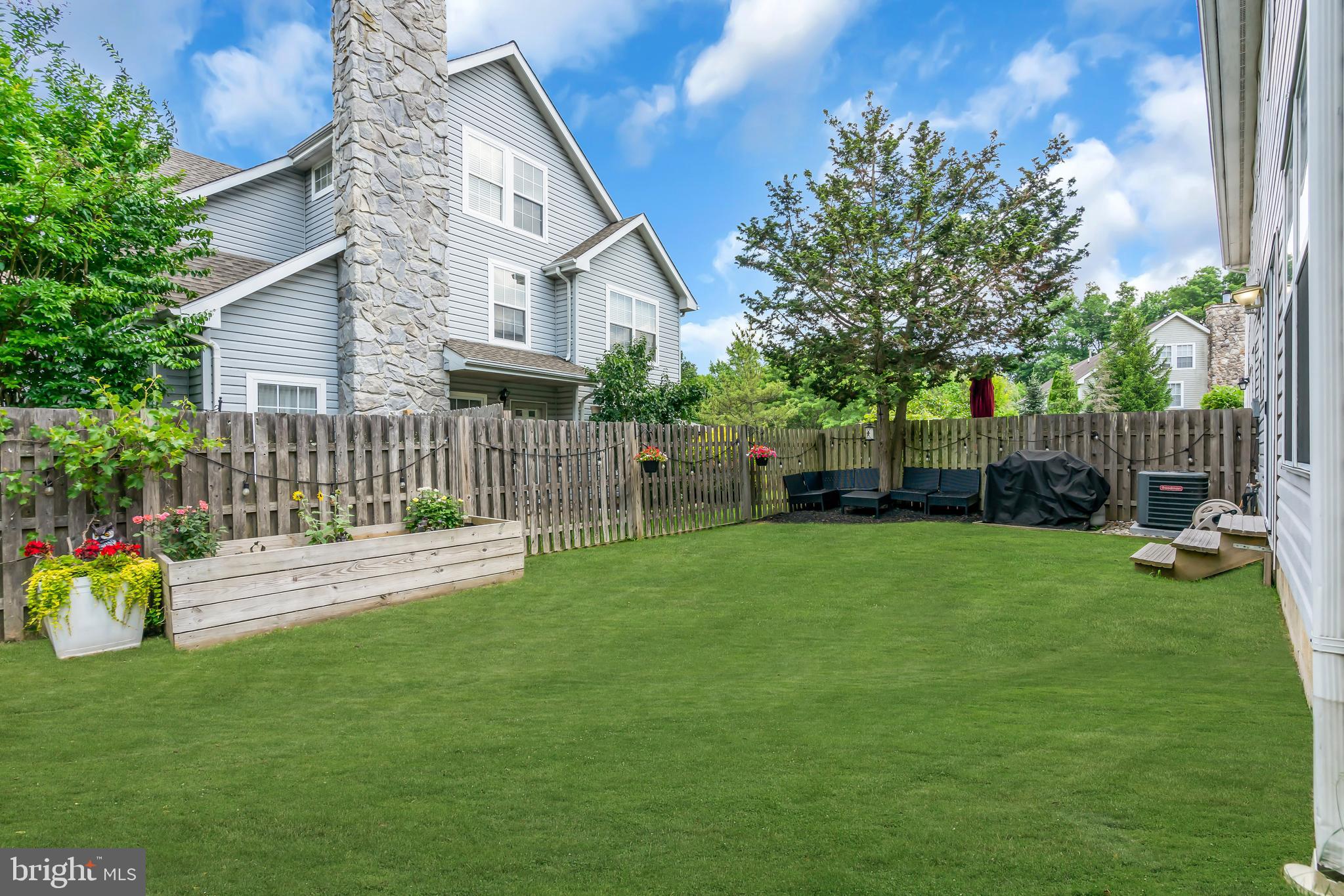 17 Haymarket Ct