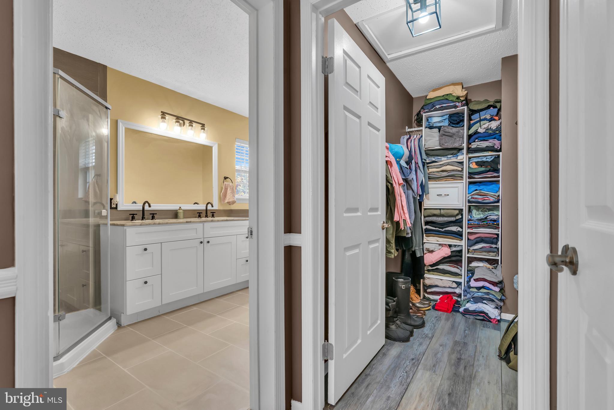 17 Haymarket Ct