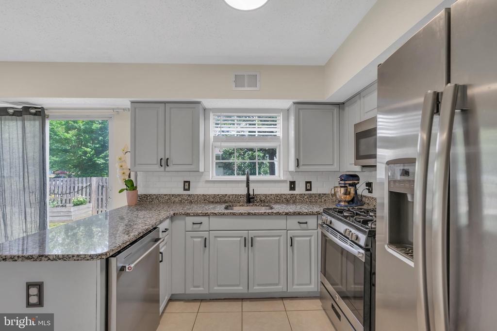 17 Haymarket Ct
