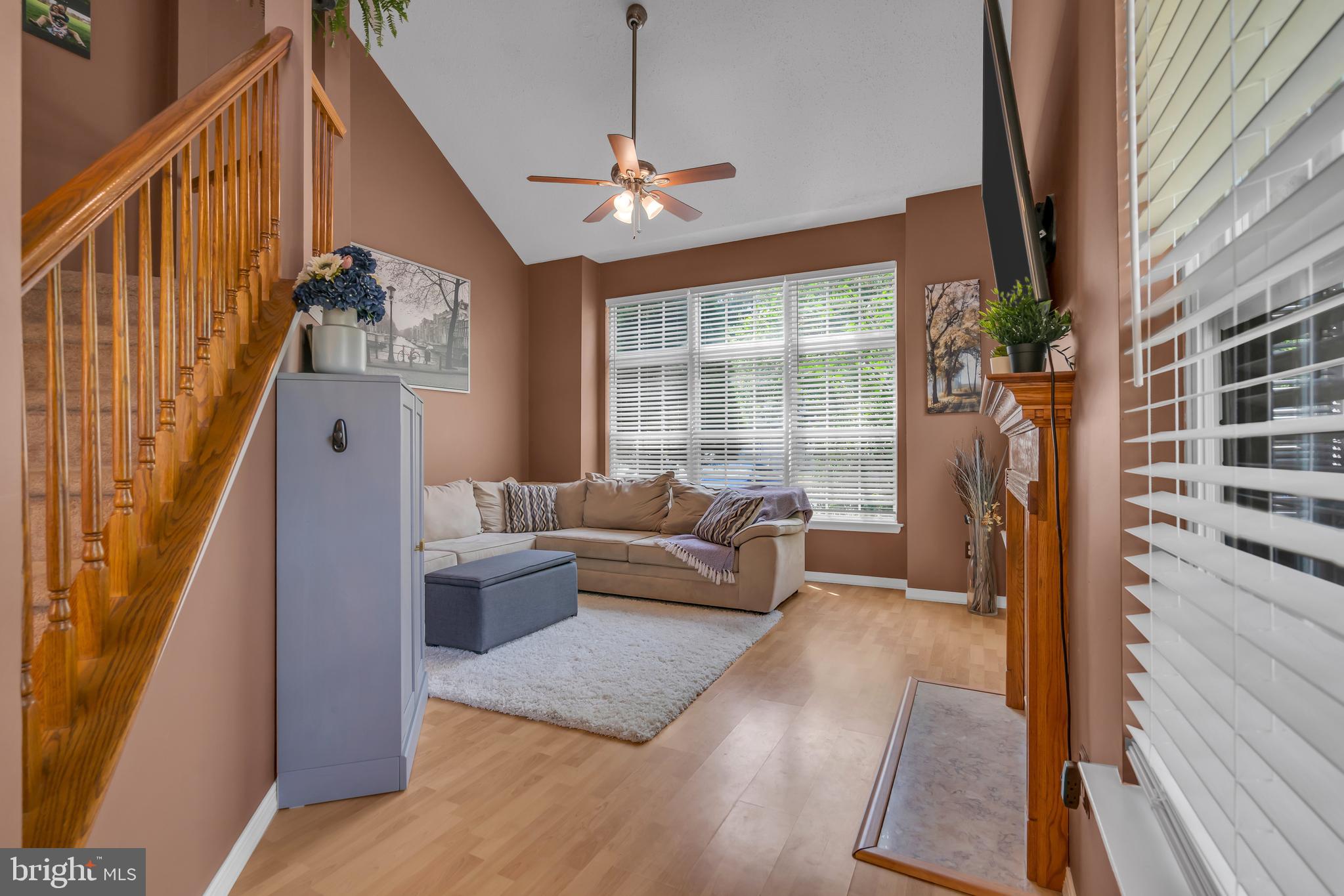 17 Haymarket Ct