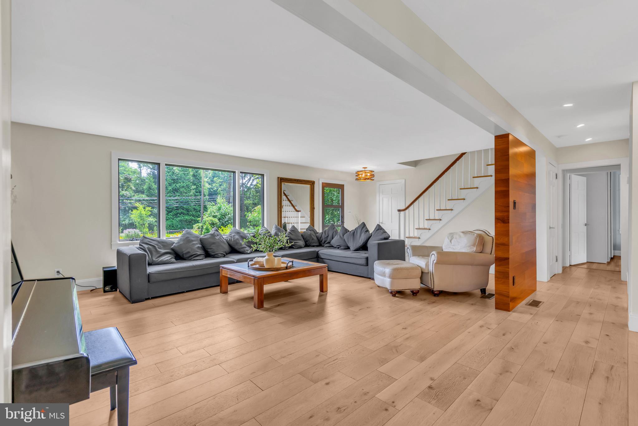 828 Princeton Kingston Rd