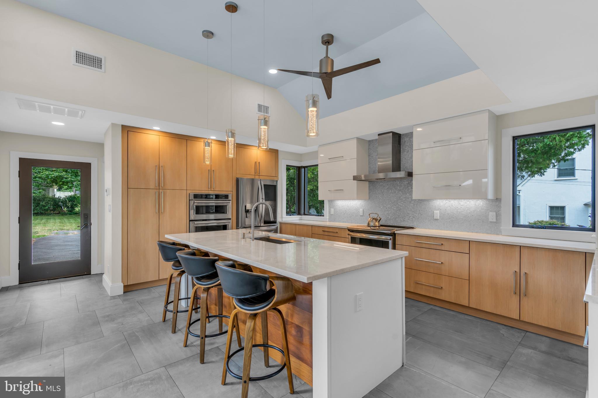 828 Princeton Kingston Rd