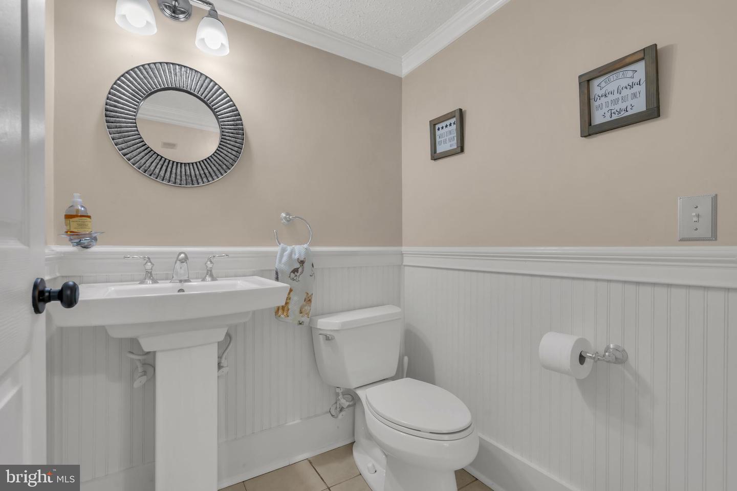 4 Barnsdale Dr