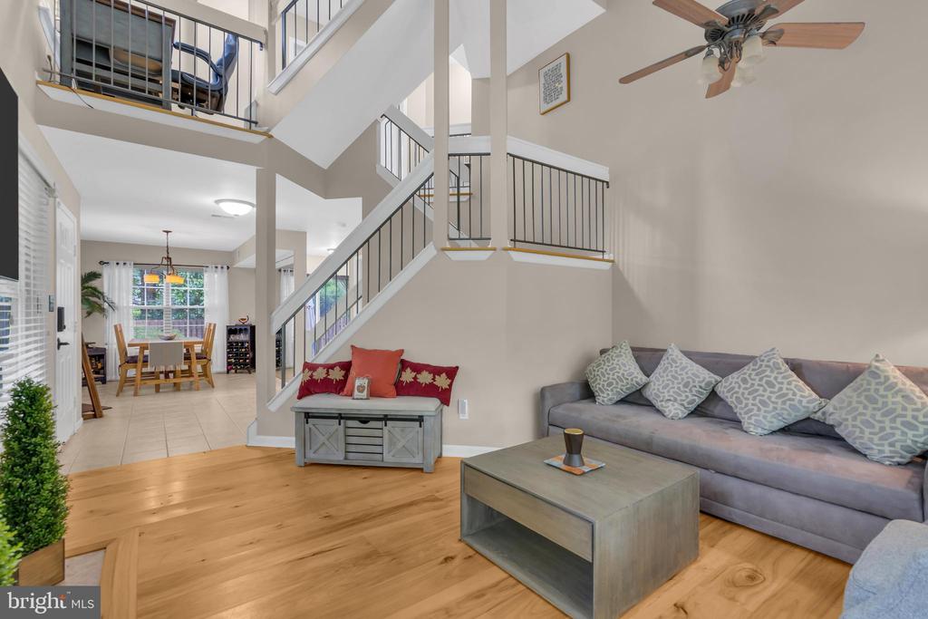 4 Barnsdale Dr