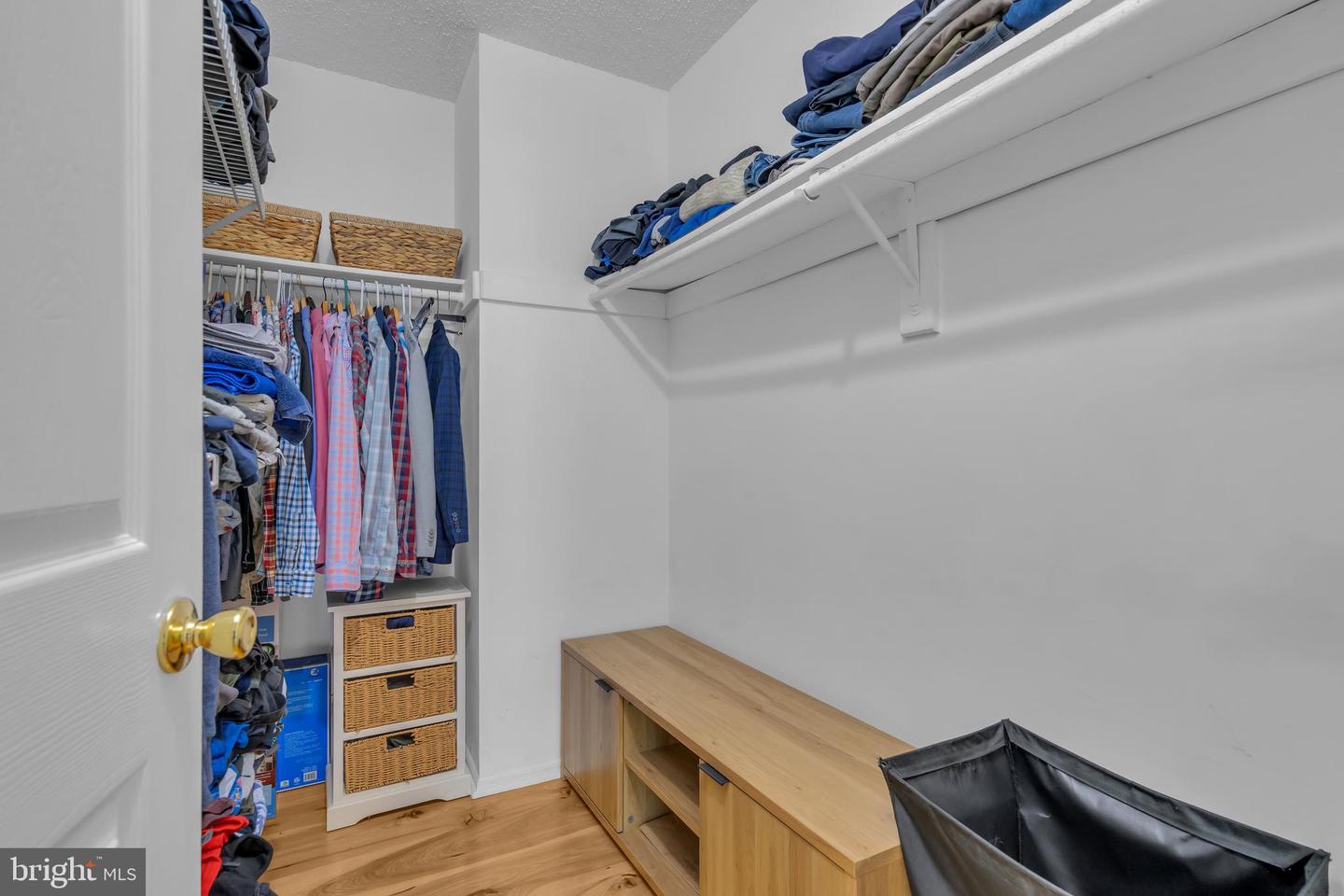 4 Barnsdale Dr