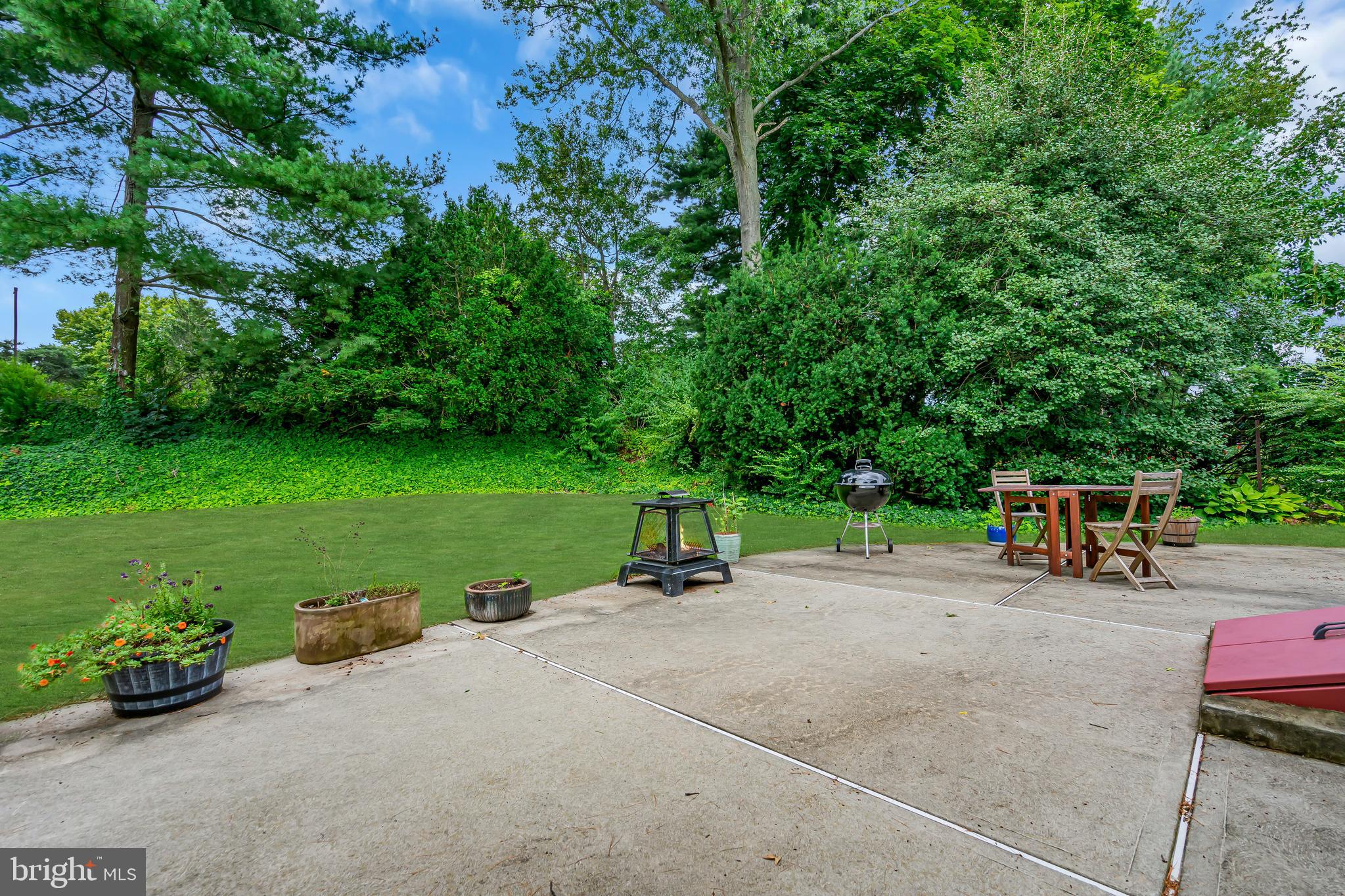 11 Tanglewood Dr