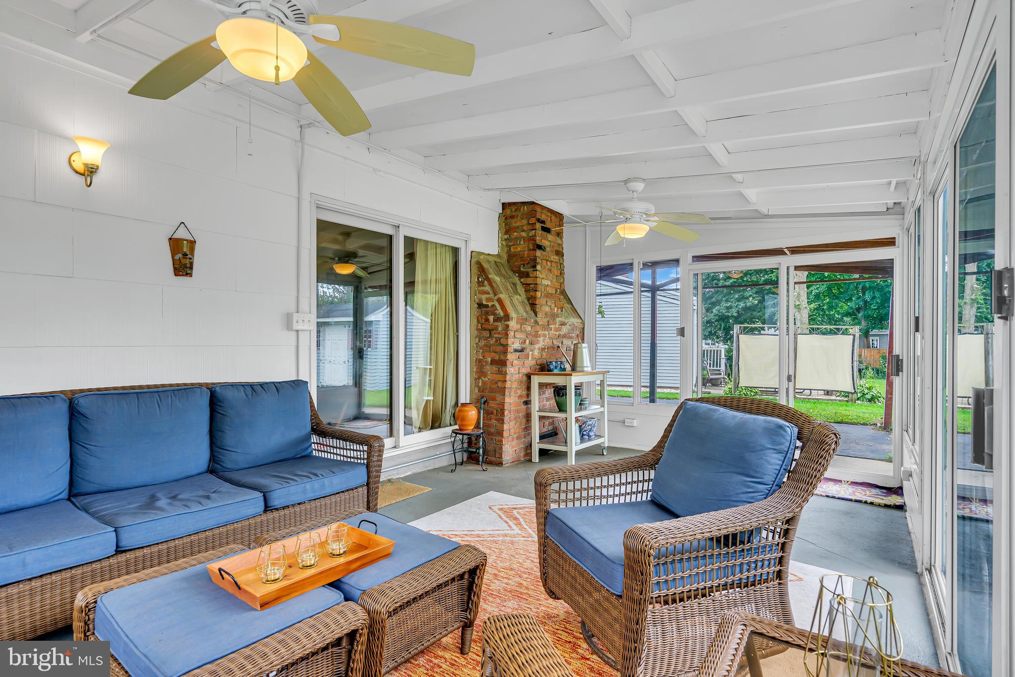 11 Tanglewood Dr
