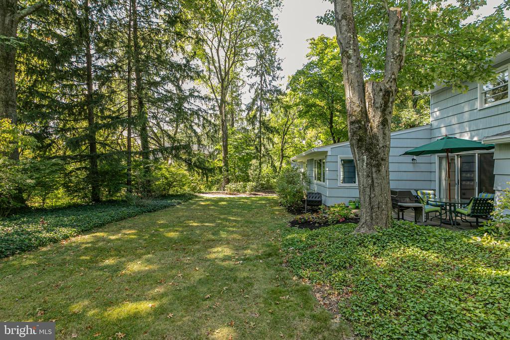 145 Hickory Ct
