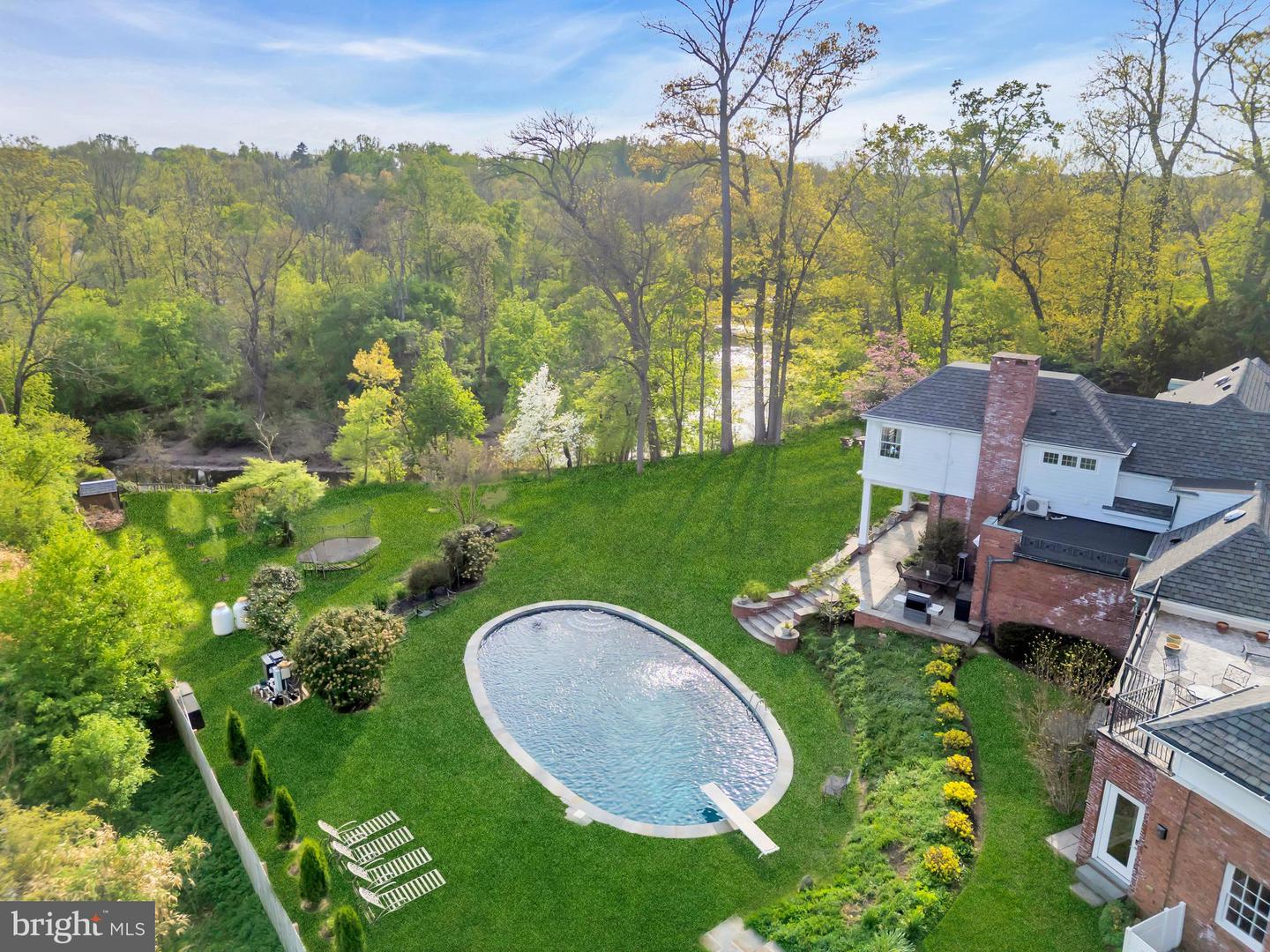 120 Winant Rd