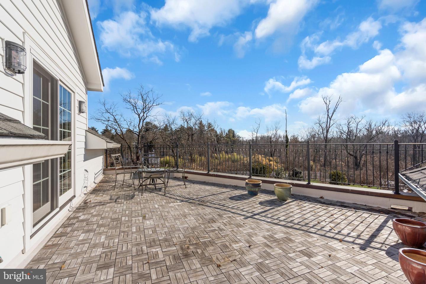 120 Winant Rd