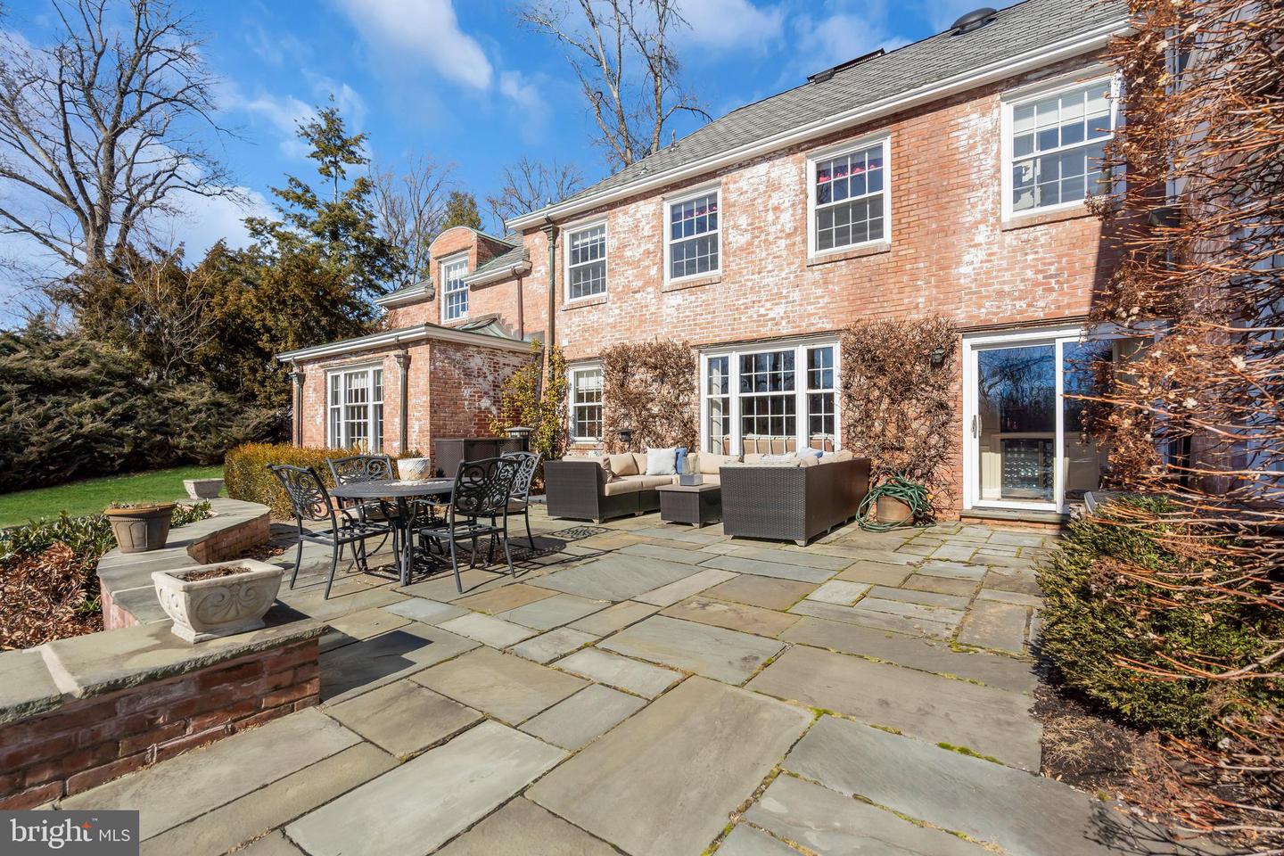 120 Winant Rd