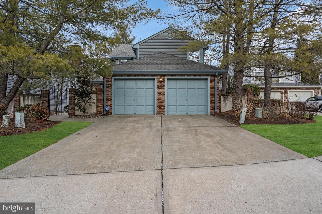 11 Thorngate Ct