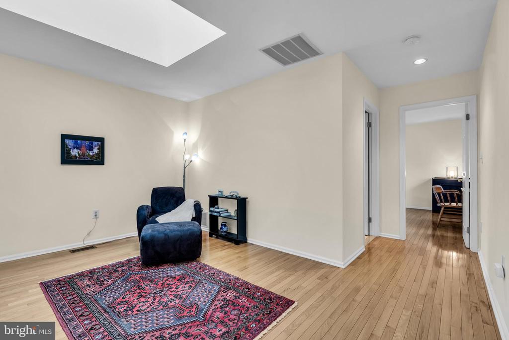 11 Thorngate Ct