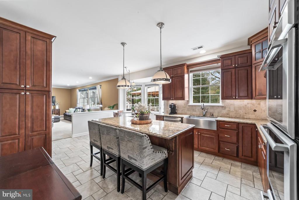 40 Chicory Ln