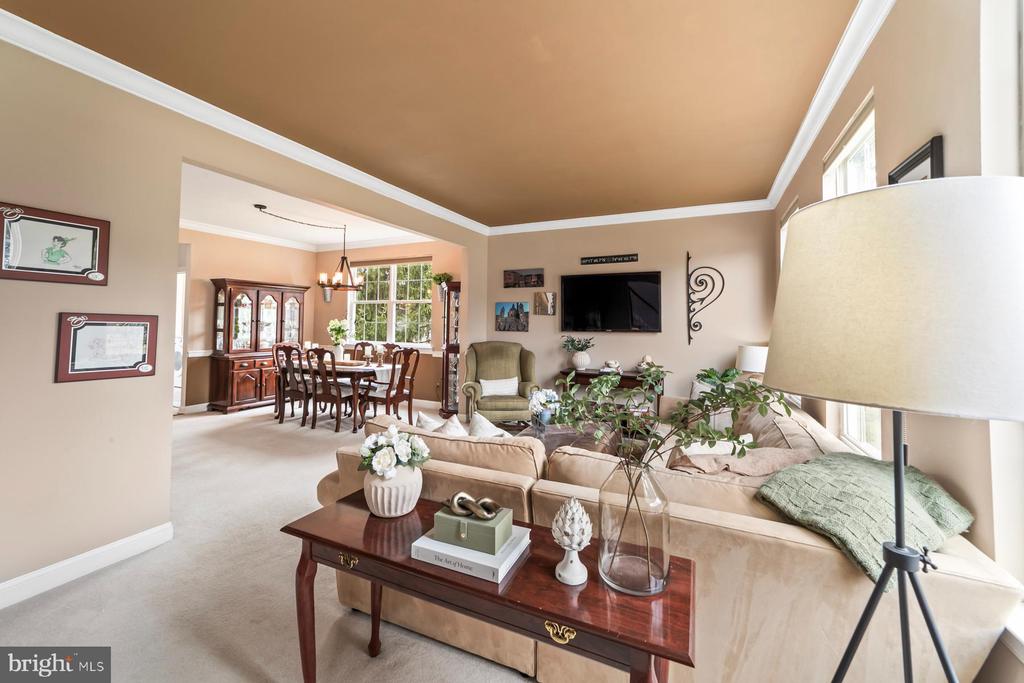 40 Chicory Ln