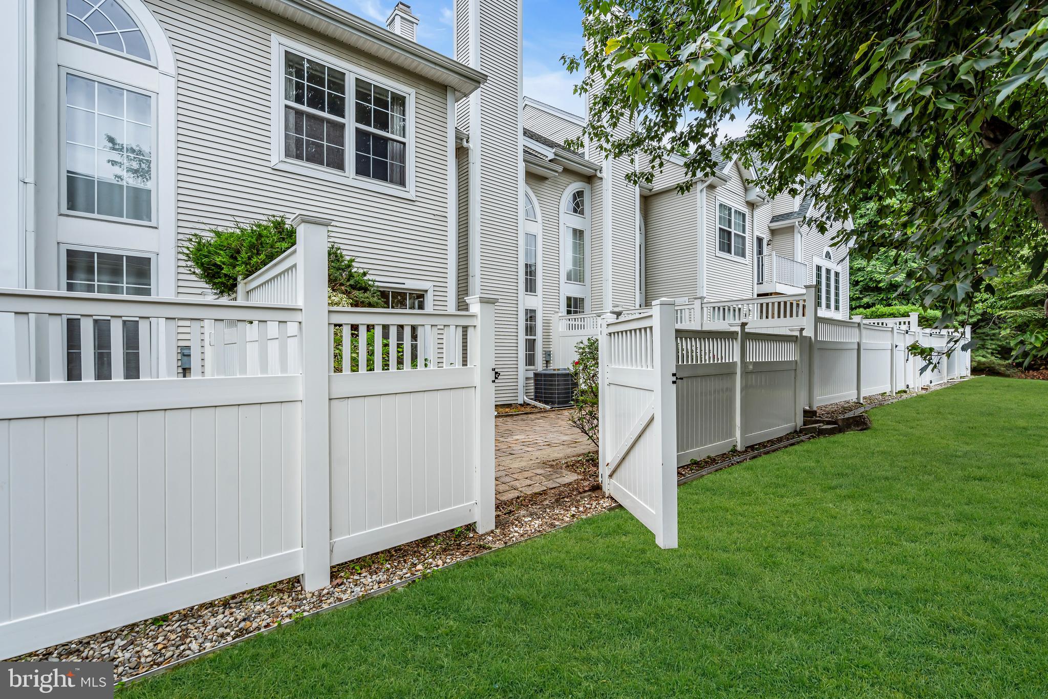 206 S SANDPIPER CT CT