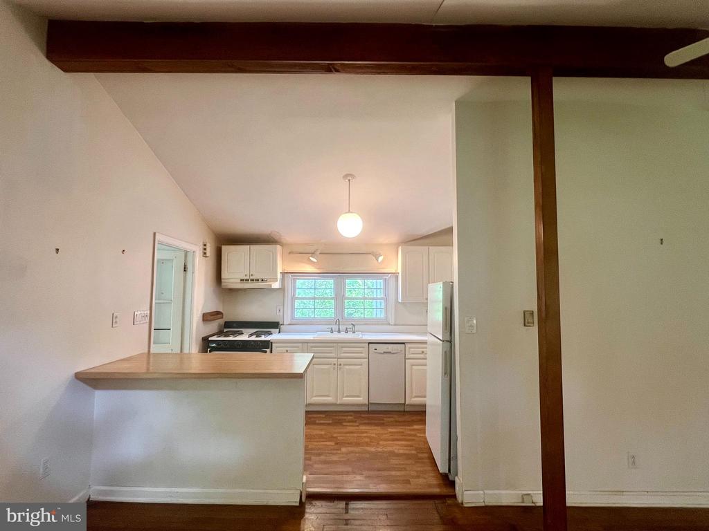55 Stony Brook Rd