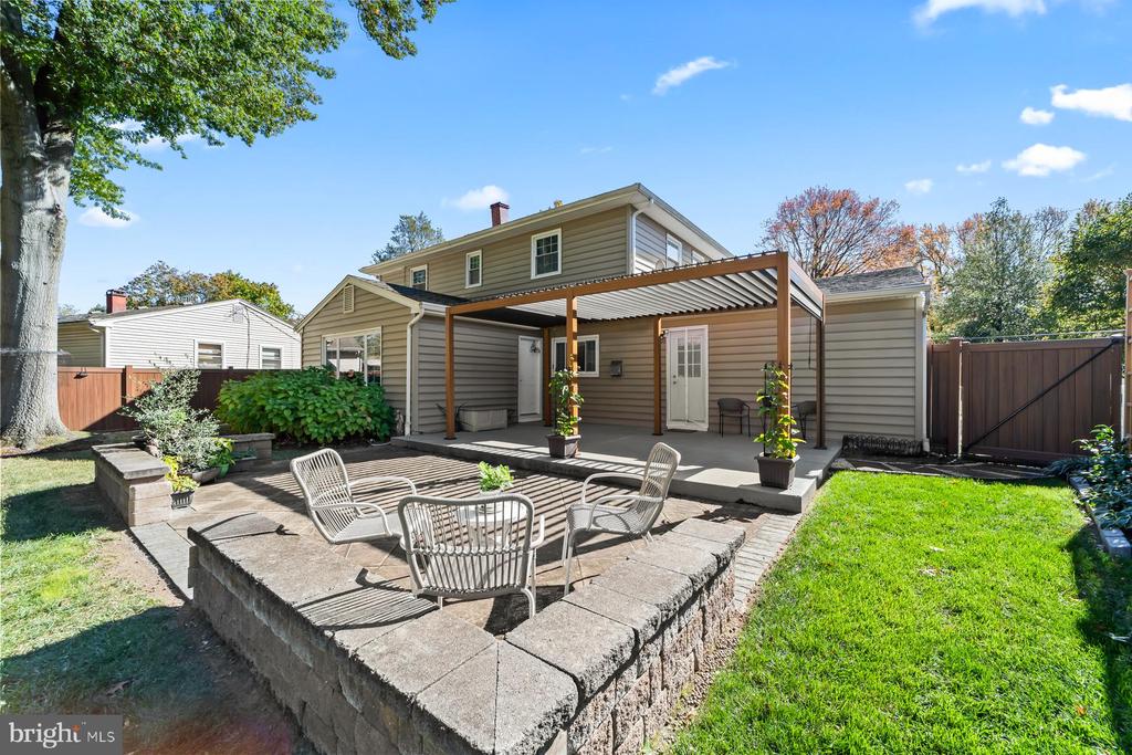 102 FIELDBORO DRIVE